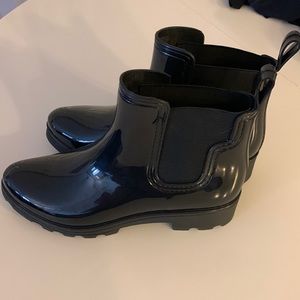 Ankle rain boots
